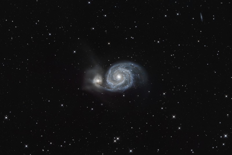 m51_001.jpg