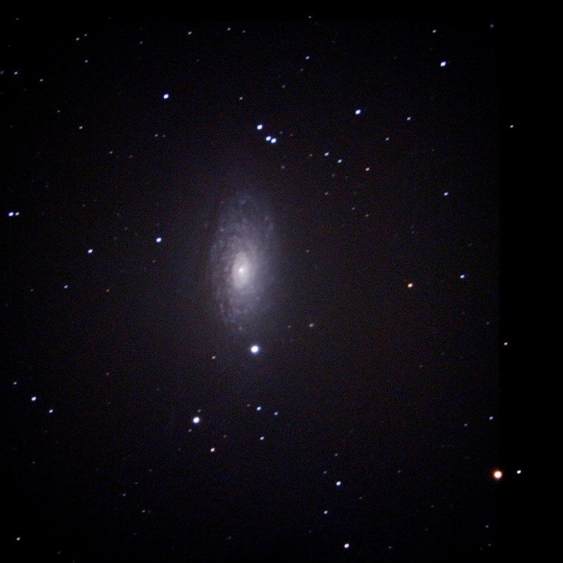 M63-Stack_23frames_690s_WithDisplayStretch.jpg