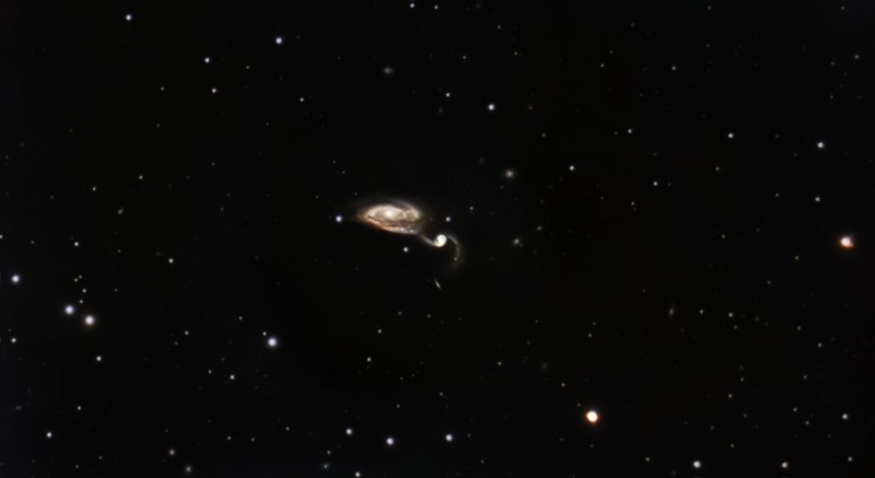 r_pp_NGC5394_C8_P1_stacked_BGE_Crop_SN0_photometrie_SN1_SN2_SN3_deconv_satu_recompo.jpg