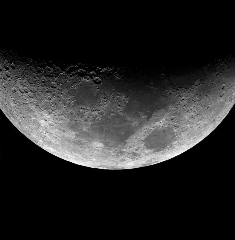 lune 20 04_conv.jpg