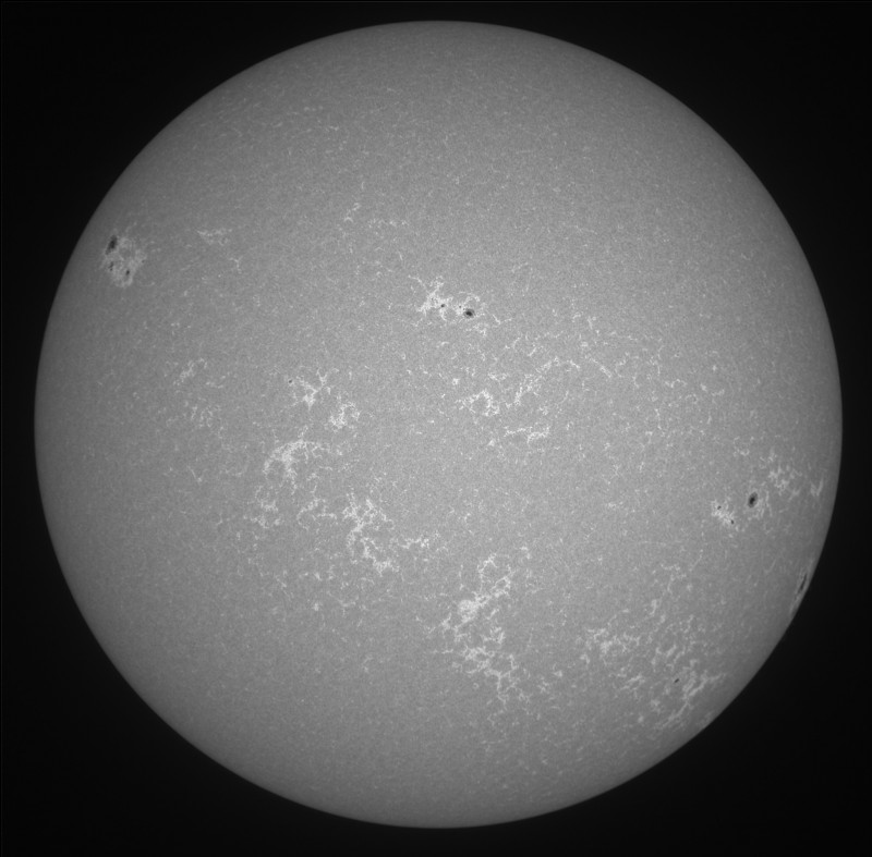 2026-05-23-0938_9-S-IR-Sun_ZWO ASI585MM_Gain=244_Exposure=7.2ms_2_Gamma=85(off)_Surface_30_Sharp20_B1.0_C1.0_S1_N1.jpg
