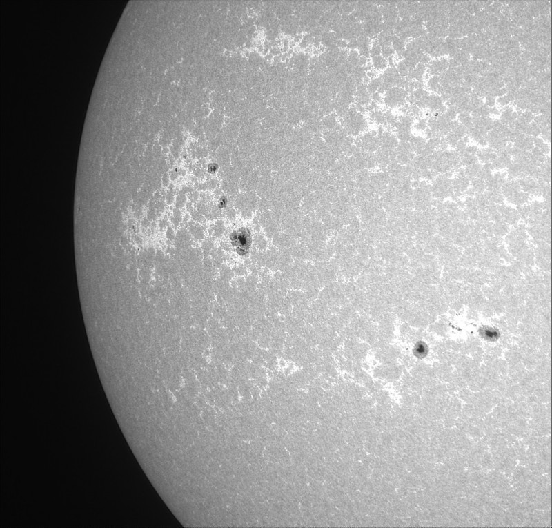 2026-05-26-1123_4-S-IR-Sun_ZWO ASI183MM_Gain=231_Exposure=6.3ms_8_Gamma=30(off)_Surface_24_Sharp24_B1.0_C1.0_S1_N1.jpg