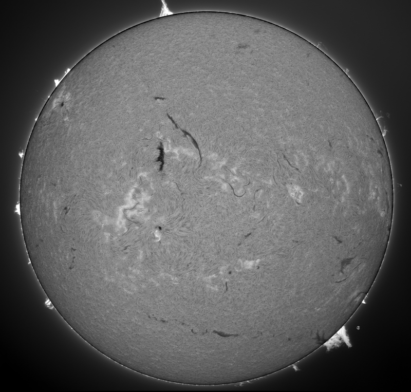 2026-05-28-1132_6-U-G-Sun_Halpha_ZWO ASI585MM_Gain=152_Exposure=6.9ms_Gamma=50_27_Surface_28.fit-ImPPG.01-Pix.02-Fusion03.png