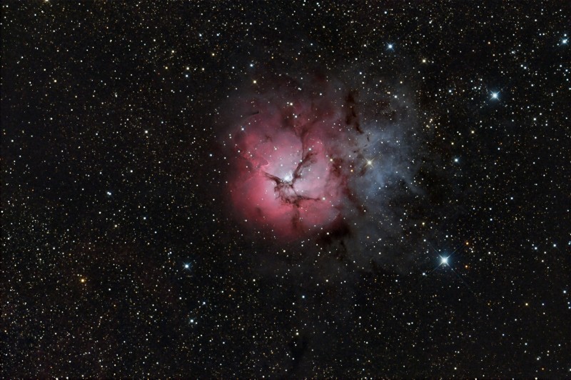 M20 Trifid Nebula RC10 F1517mm IMX571 Color fo .jpg