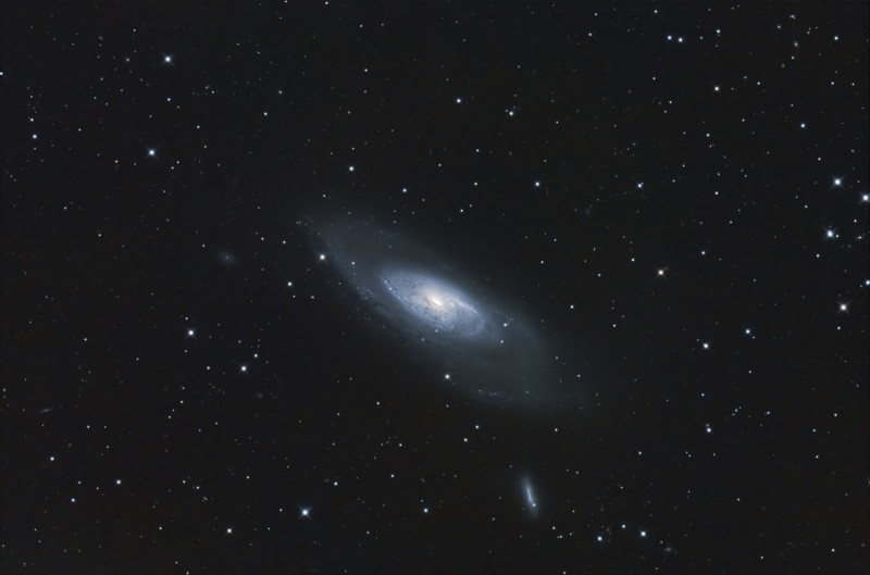 M106 L et RVB RC10 3h20 fo.jpg