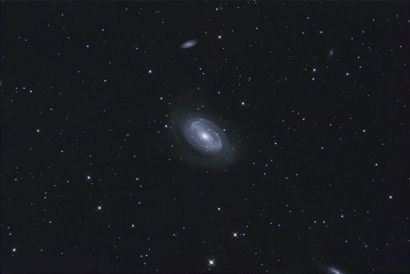 NGC4725_RC10_Compo_LRVB-RVB fo .jpg