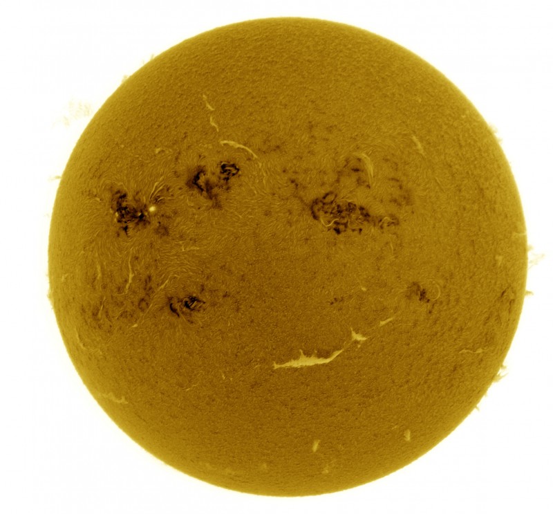 2026-06-27-1011_5-U-G-Sun_Halpha_ZWO ASI585MM_Gain=160_Exposure=7.6ms_Gamma=30_18_Surface_26_Sharp20_B1.0_C1.0_S1_N1_SUN_INV.jpg
