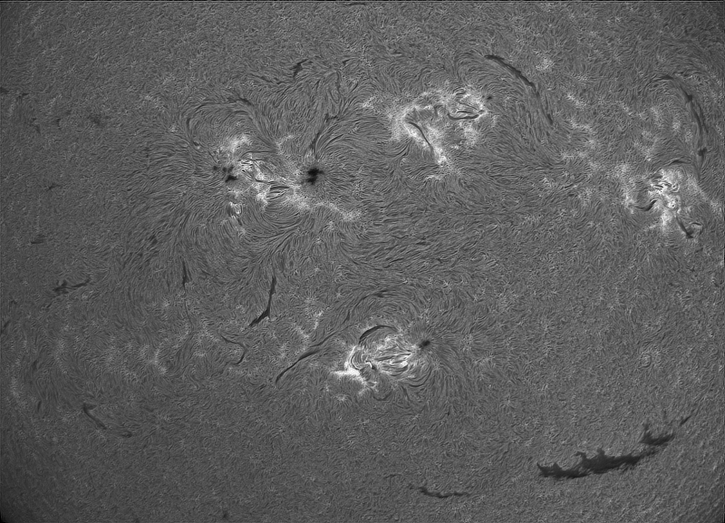 2026-06-29-1424_8-U-G-Sun_Halpha_ZWO ASI585MM_Gain=139_Exposure=7.6ms_Gamma=30_9_Surface_24_Sharp24_B1.0_C1.0_S1_N1.002.png