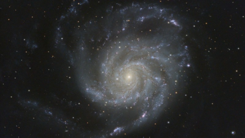 M_101_C8_Uranus-C_PRO_FILTER_12360_stacked_VeraLux_Final_Recomposed.jpg