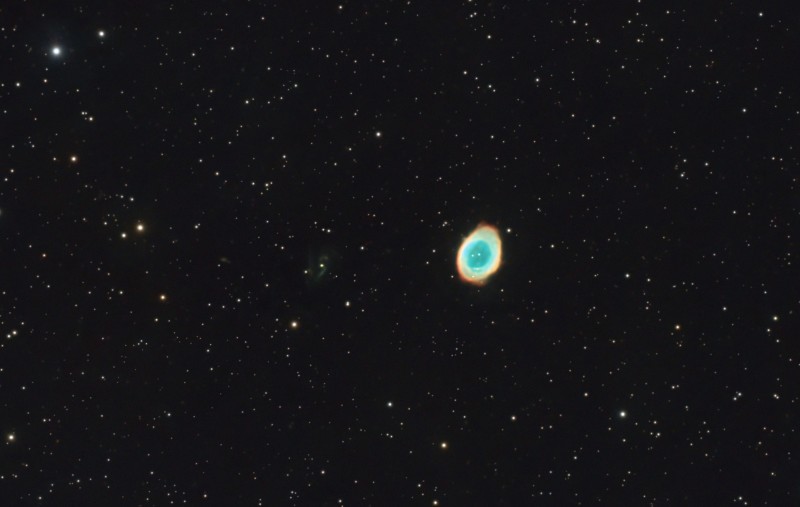 M57-C9f7-2600C-40x60s-zoom.jpg