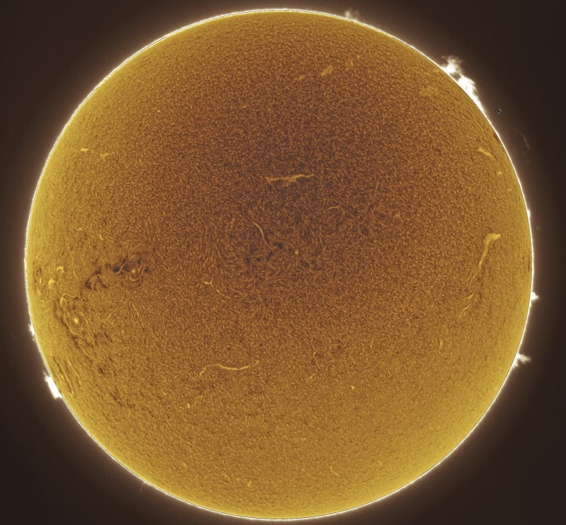 - 08 - 2026-09-06-0815_2-U-G-Sun_Halpha_ZWO ASI585MM_Gain=169_Exposure=6.5ms_Gamma=49_14_Surface_20_Sharp26_B1.0_C1.0_S1_N1.png