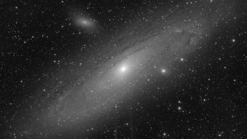 4_Andromeda_Nebula_SVBony_SV555_apo_QHYminiCam8M_L_3240_stacked_VeraLux_Final_Recomposed.jpg
