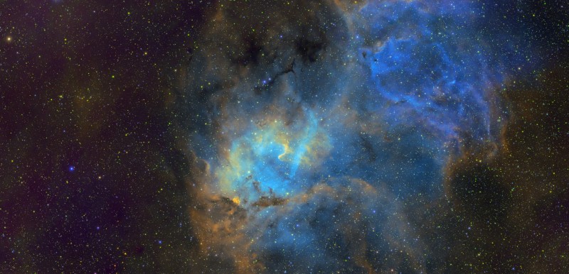 SH2-132-SHO_stacked_VeraLux_Final_Recomposed.jpg