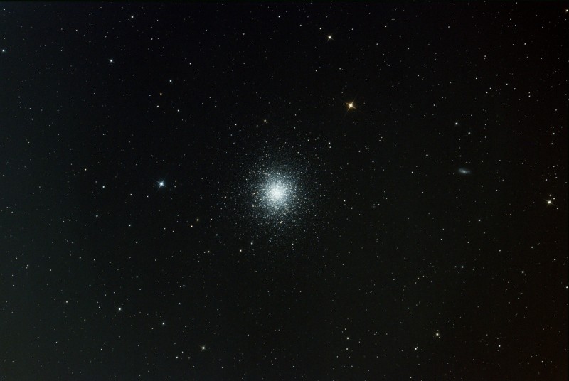 M13 250f3.8 2600C_30x60s_1800s_WithDisplayStretch.jpg