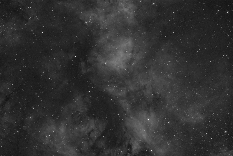 NGC6914 250f3.8 2600M Ha_20x2m0s_2400s_WithDisplayStretch.jpg