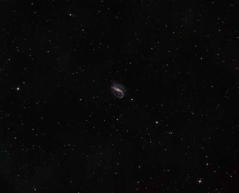 NGC7479-Helice-250f3.8-2600M-L-30x60s-RVB-3x15x60s.jpg