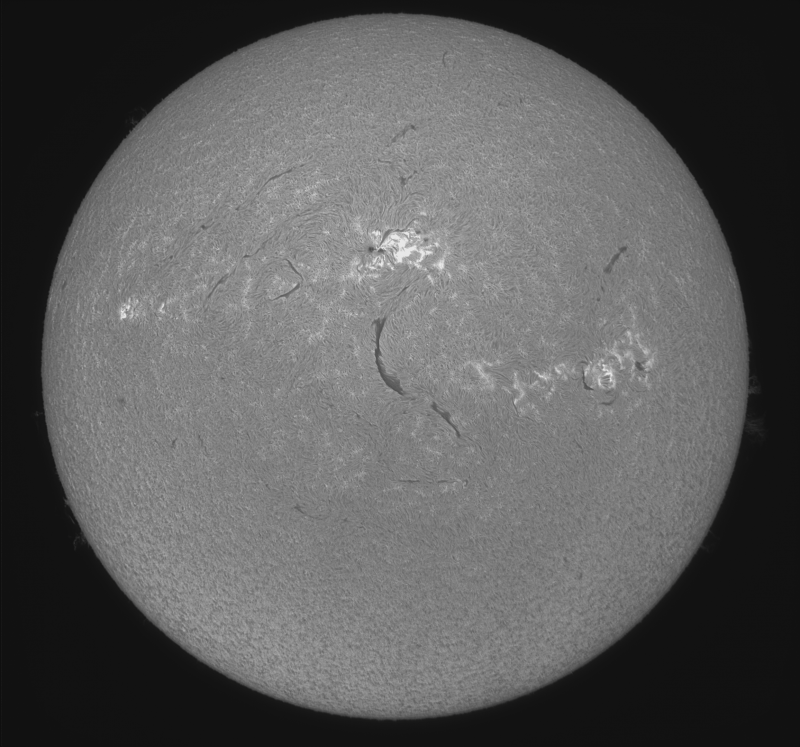 2026-10-15-1147_4-U-G-Sun_Halpha_ZWO ASI585MM_Gain=184_Exposure=5.1ms_Gamma=55_18_Surface_20_Sharp30_B0.0_C0.3_S1_N1.png