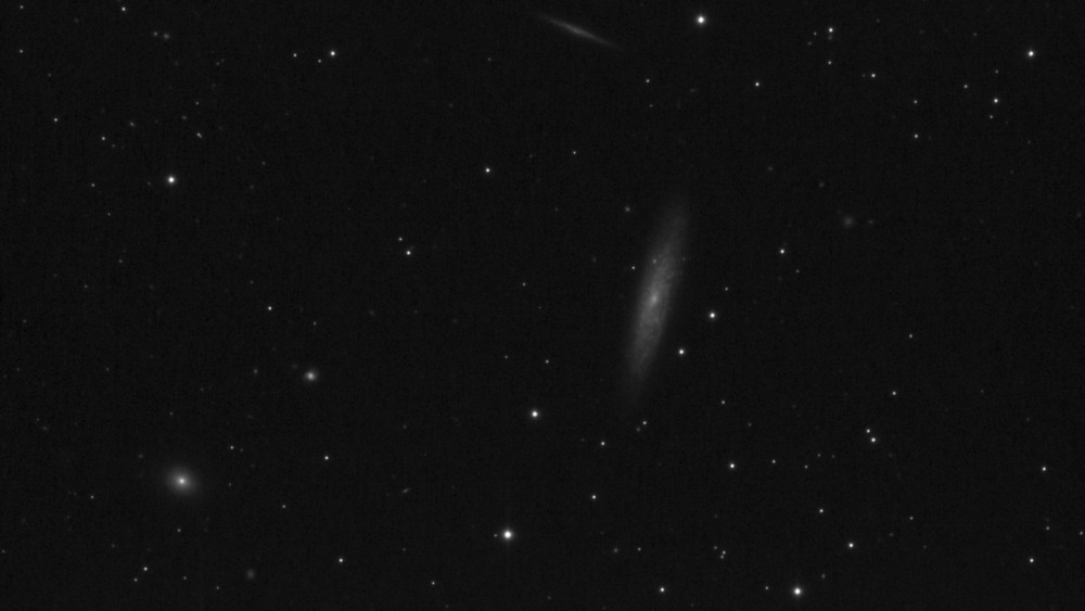 r_pp_NGC 3917 Uma_stacked 130 (1).jpg