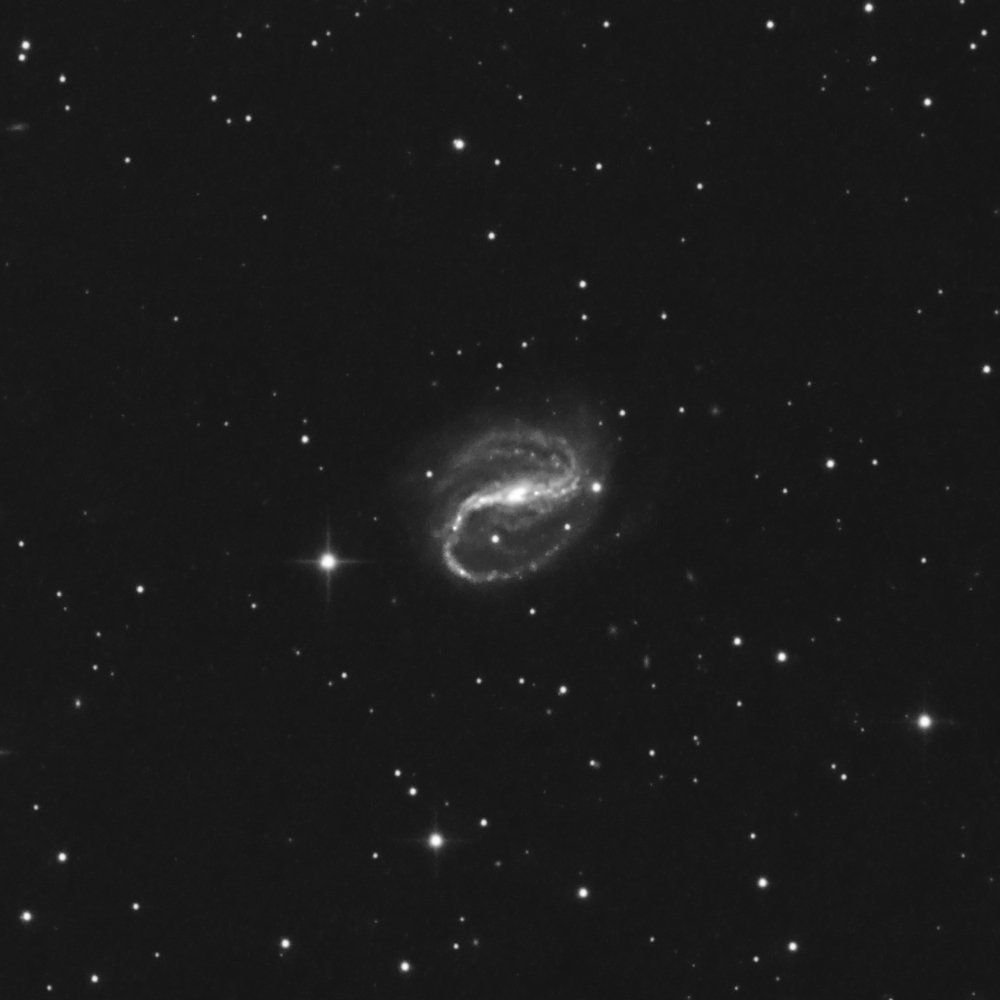 NGC7479_StackSC_136x15sec_Cr_1000x1000_EZD_histo_details.jpg