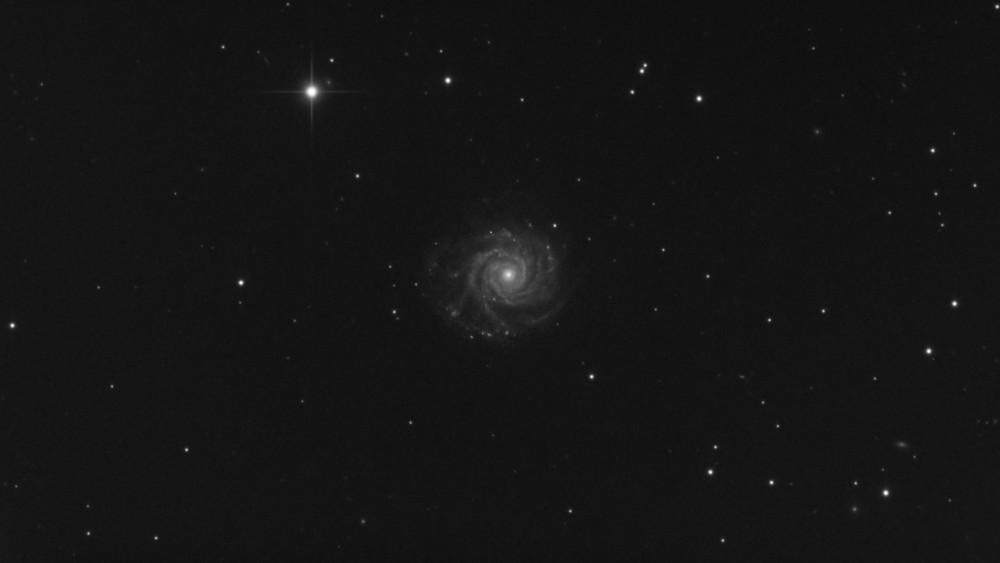r_pp_NGC 3938Cvn_stacked copie.jpg