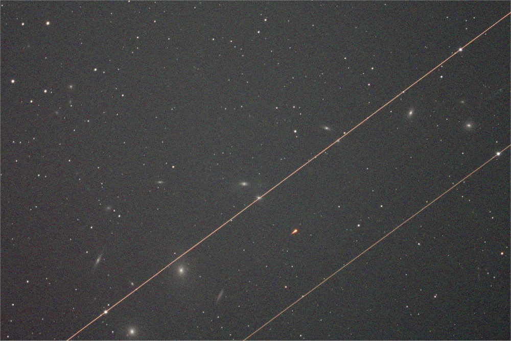 Bizarrerie Trace Orangee NGC 4438.png