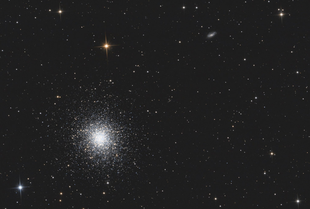 IC4617_100x30s_V2.jpg