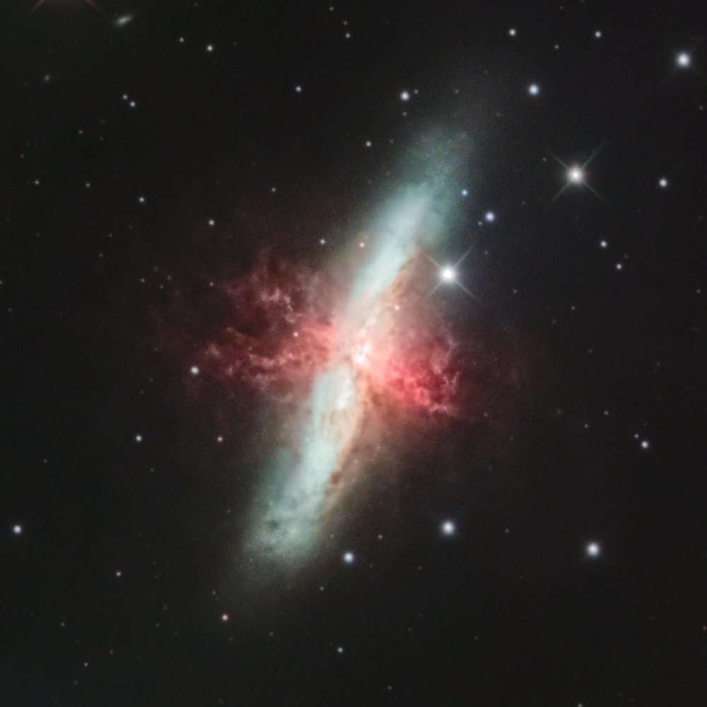 M82Oliv_Crop1000.jpg
