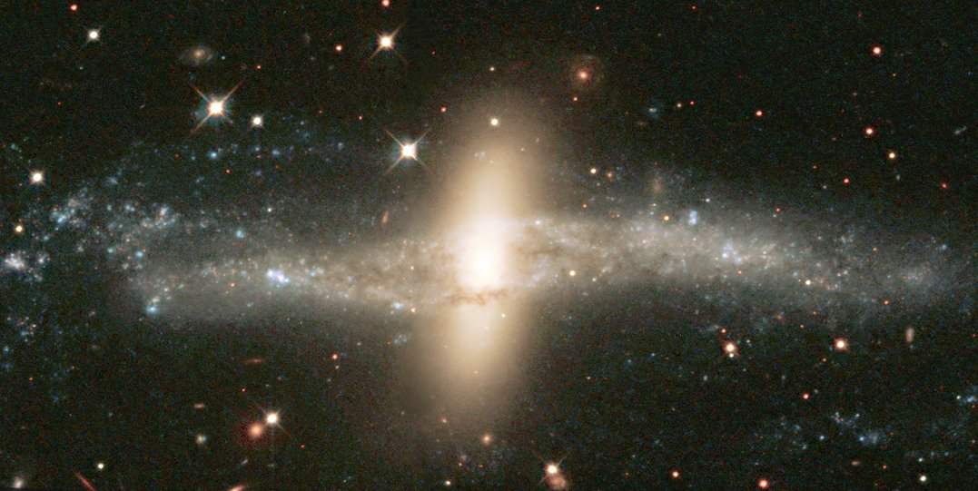 NGC_4650A_I_HST2002.jpg
